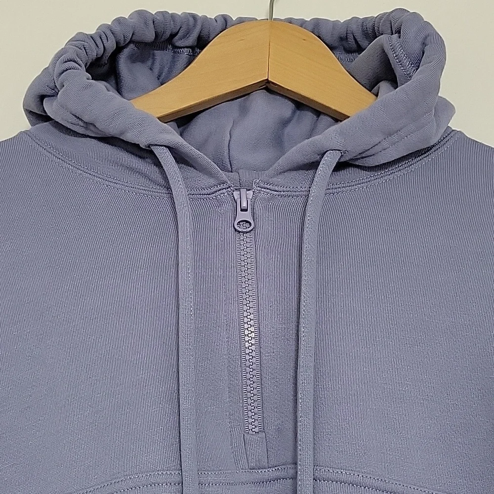 ALO Yoga Lavender Cropped Hoodie Pullover